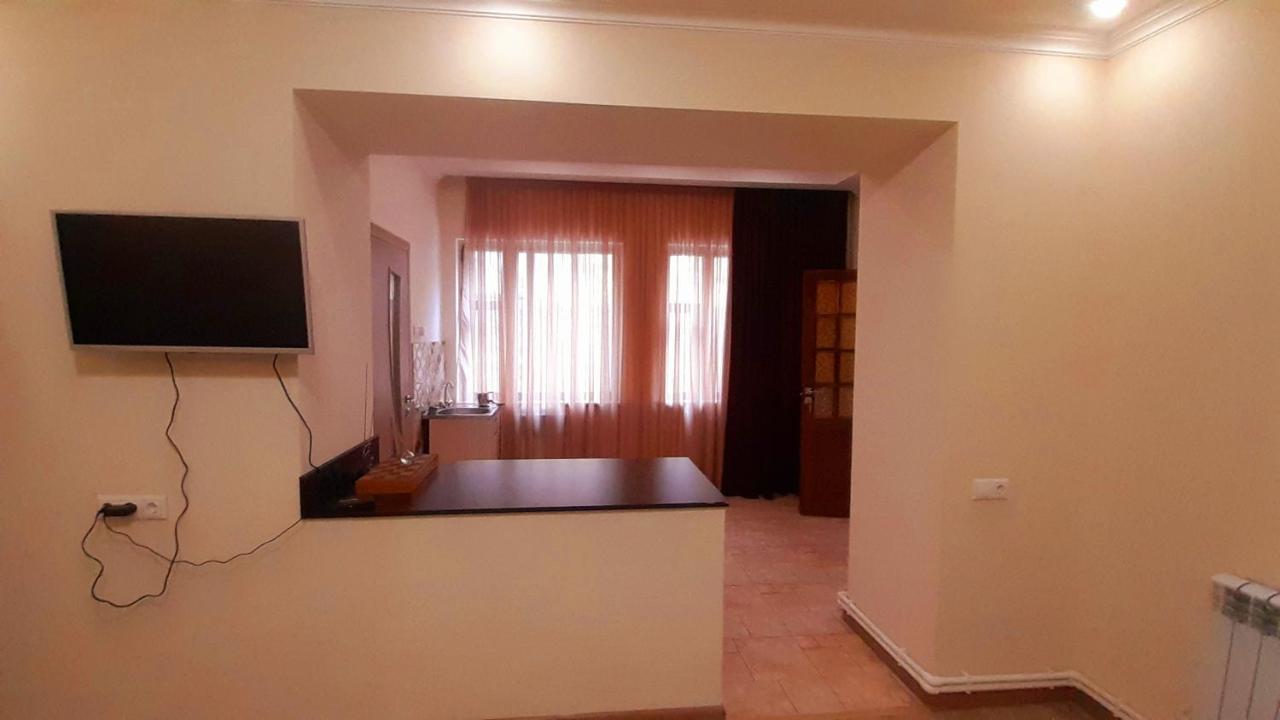 Hotel Dilijan Old Center ภายนอก รูปภาพ