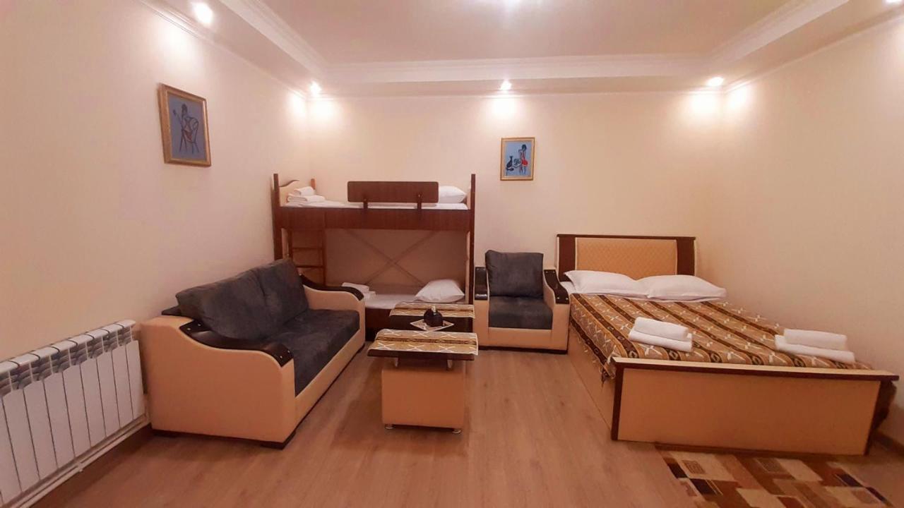 Hotel Dilijan Old Center ภายนอก รูปภาพ
