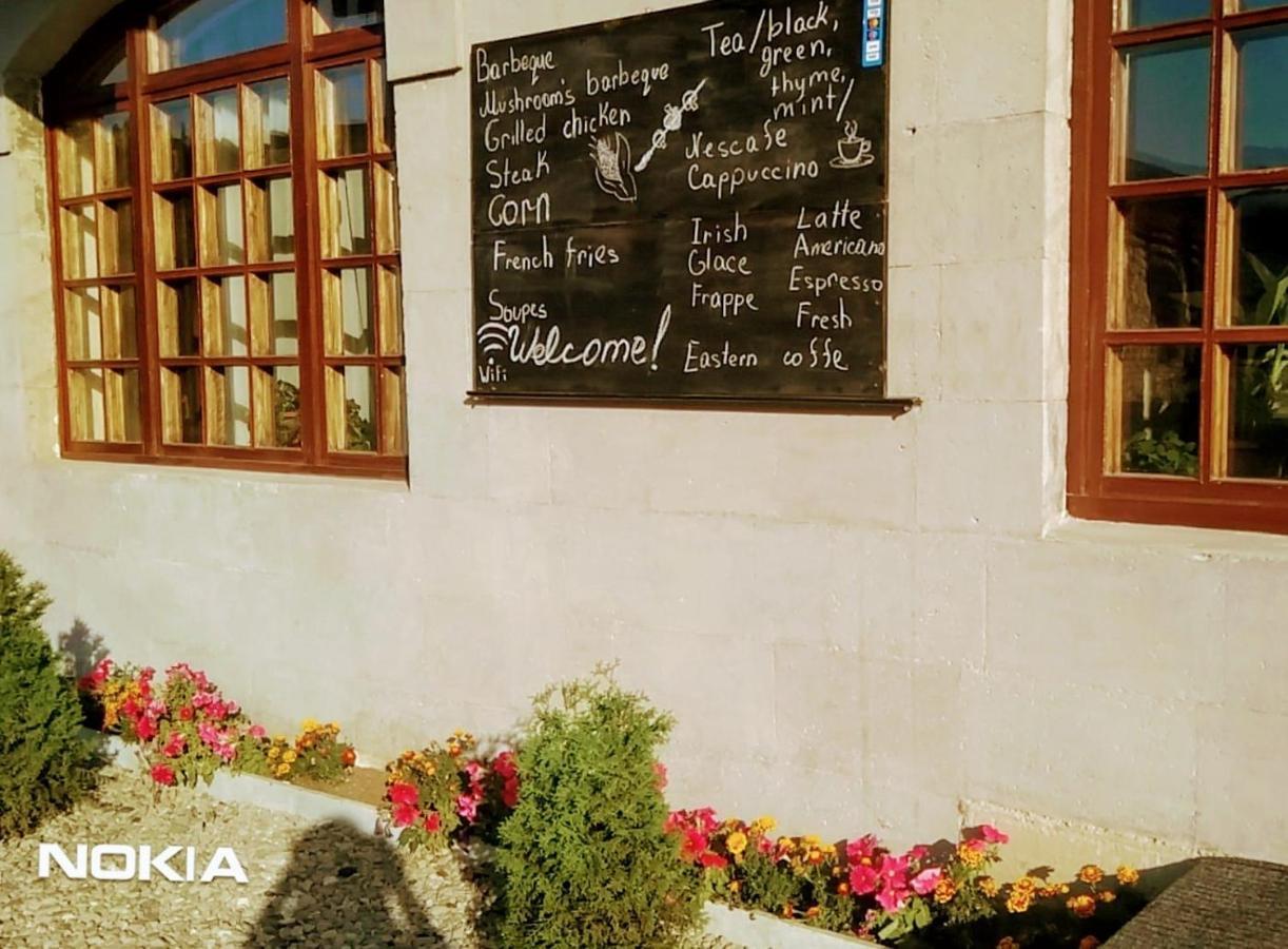Hotel Dilijan Old Center ภายนอก รูปภาพ
