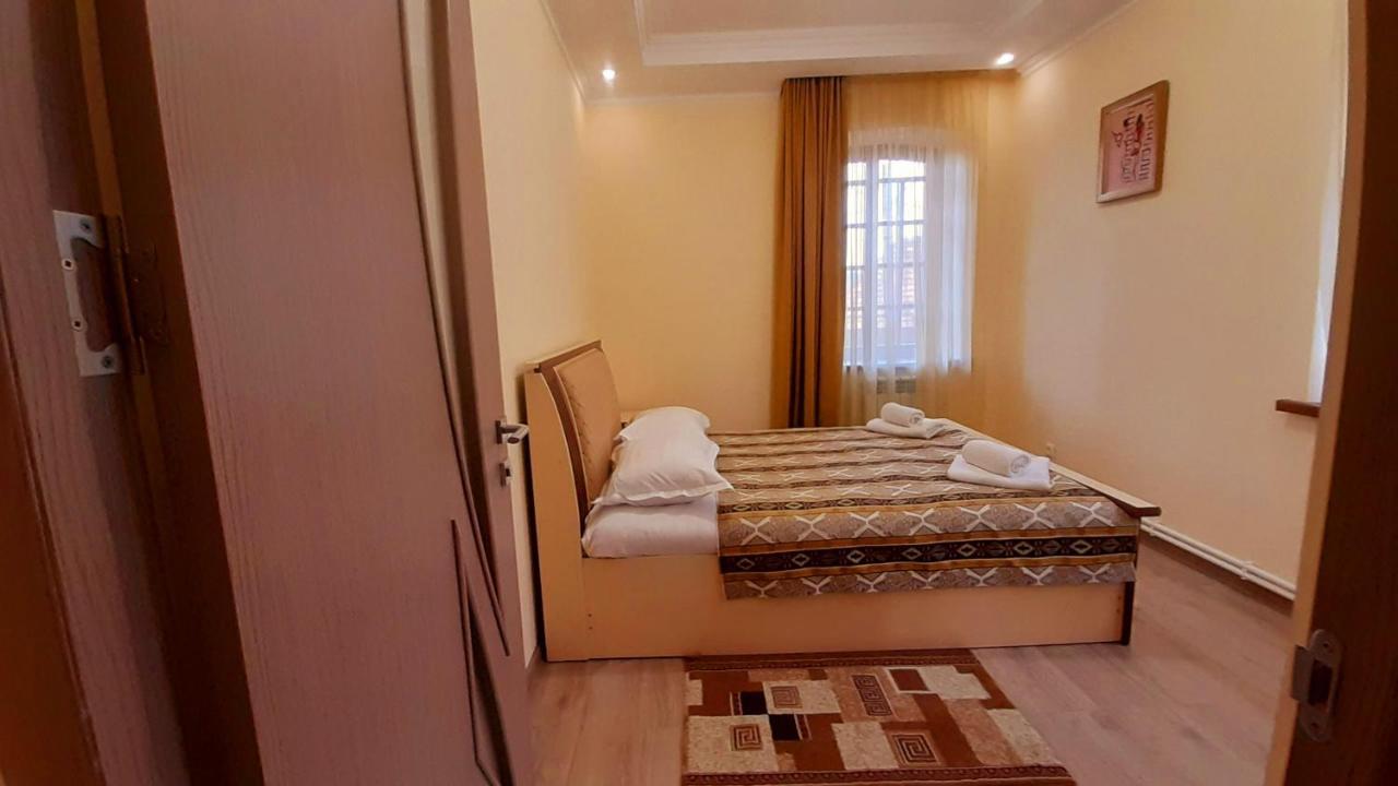 Hotel Dilijan Old Center ภายนอก รูปภาพ